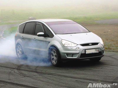 Тест-драйв Ford S-MAX.jpg